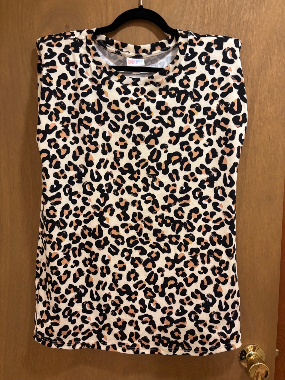 NWT LuLaRoe Kari Leopard Animal Print Sleeveless Top Medium Office Casual Wear